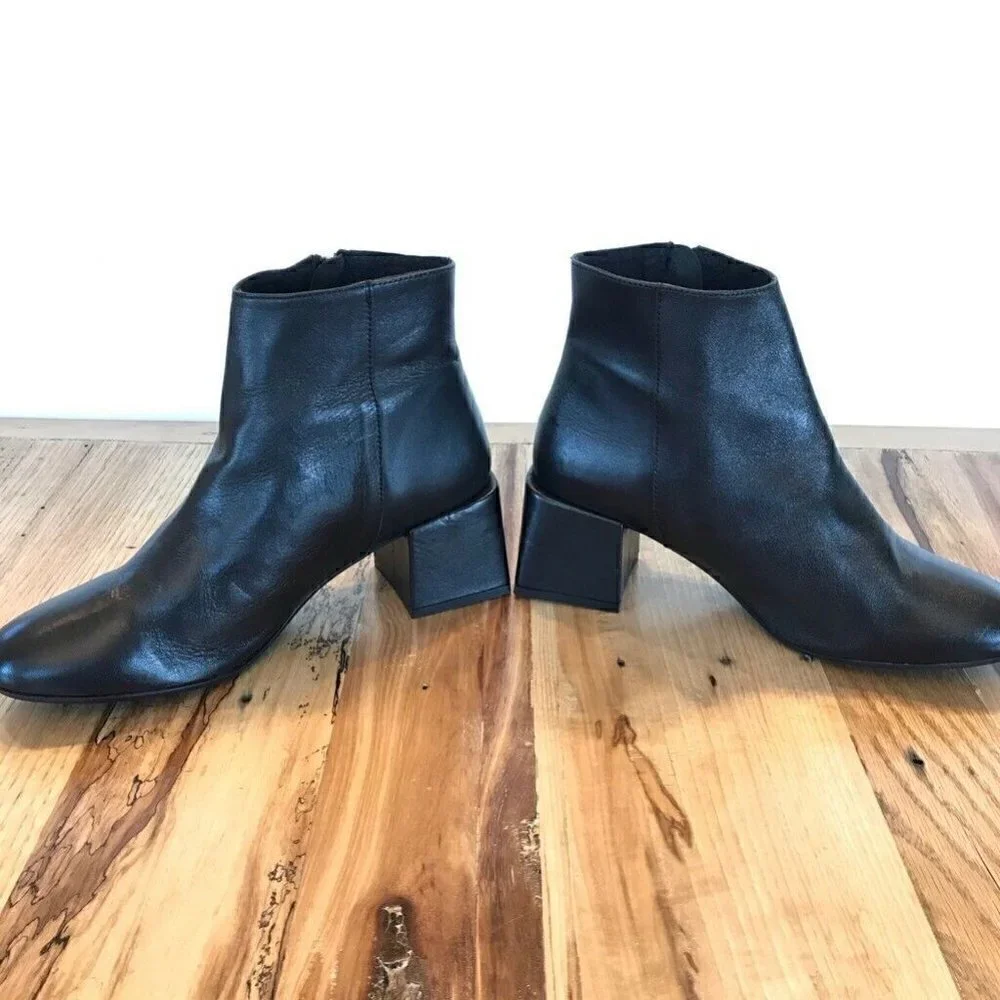 Rebels Ankle Boots Booties Black Block Heel 6.5